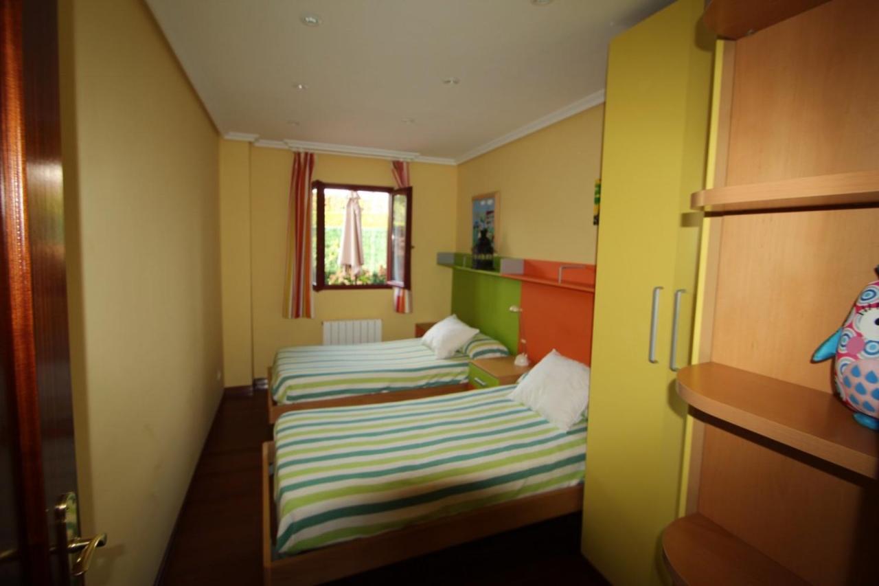 Apartamento En Complejo Residencial Rovacias 코밀라스 외부 사진
