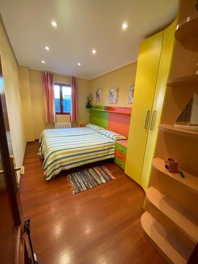 Apartamento En Complejo Residencial Rovacias 코밀라스 외부 사진