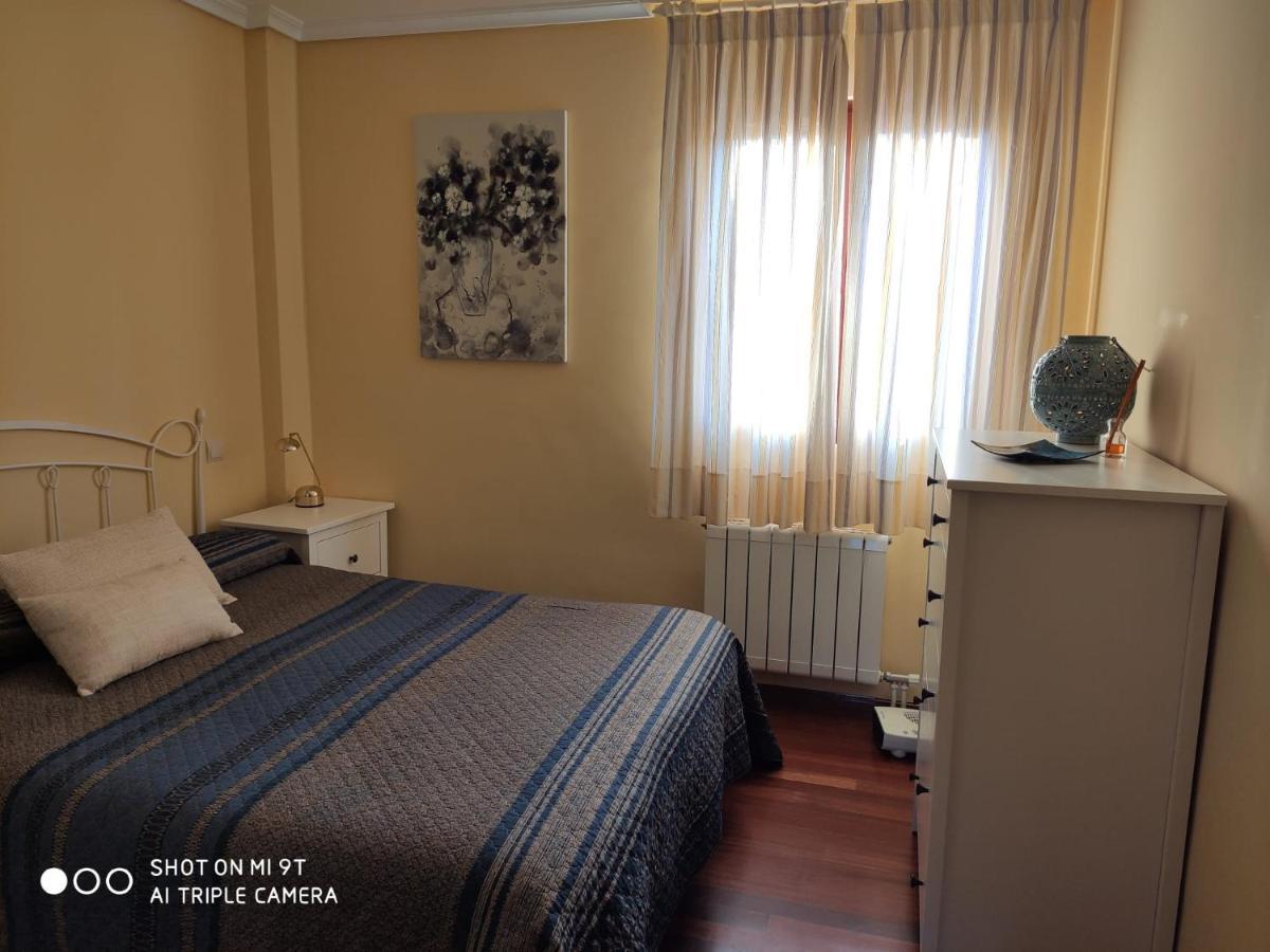 Apartamento En Complejo Residencial Rovacias 코밀라스 외부 사진